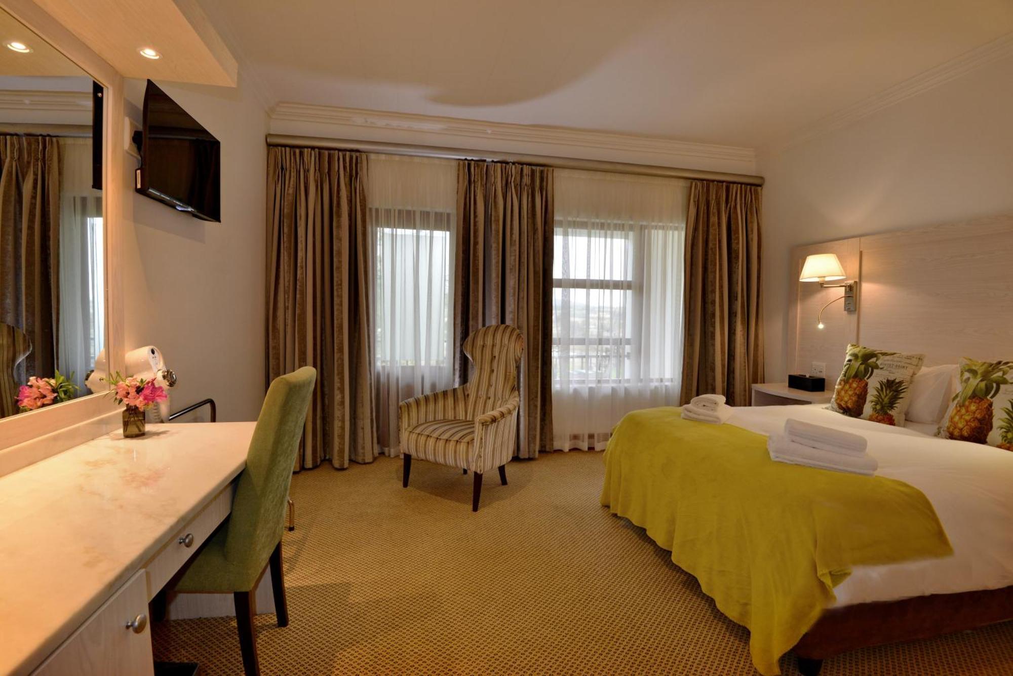 Val Du Charron Wine & Leisure Estate Hotel Wellington Ngoại thất bức ảnh